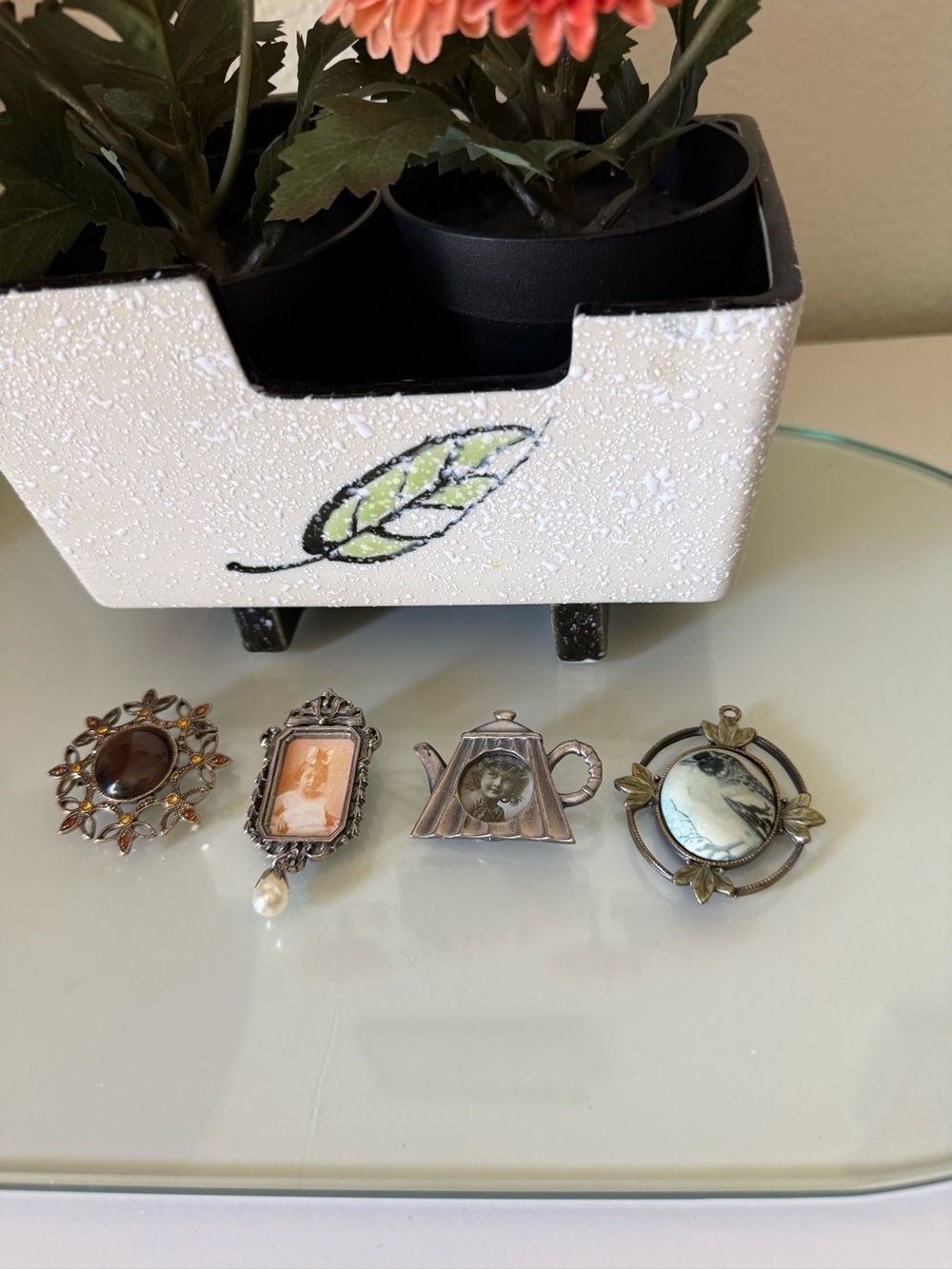 Set -4 VTG brooches- Photo Frame Brooch,  & brooch Tea pot  , pendant antique .
